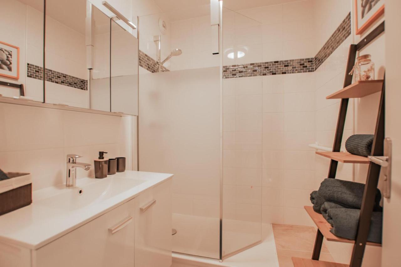 Appartement Hyper Centre Avec Garage Prive Concarneau Kültér fotó
